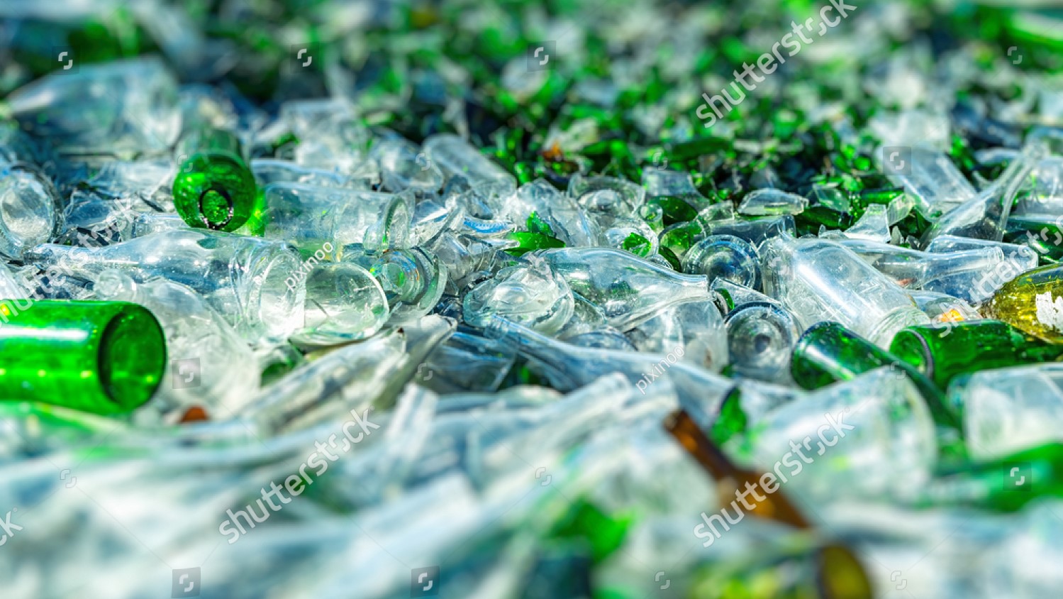 Glass recycling // REMONDIS Australia